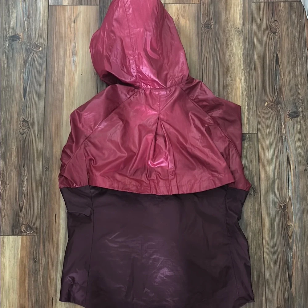 Nike Red and Burgundy Windbreaker Jacket - Picture 5 of 5